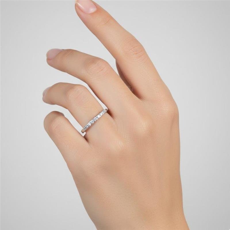 ANEL MEIA ALIANÇA DE PRATA 925 COM ZIRCÔNIAS