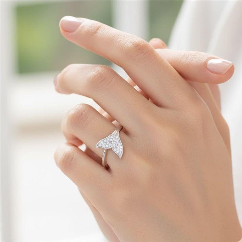 ANEL RABO DE BALEIA CRAVEJADO DE PRATA 925