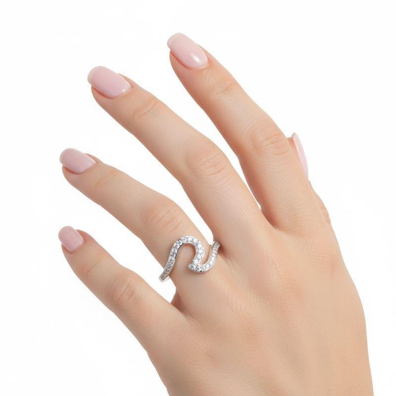 ANEL ONDA CRAVEJADO DE PRATA