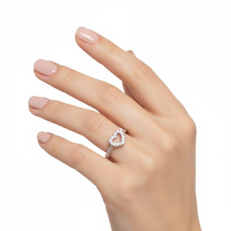 ANEL CORAÇÃO CRAVEJADO