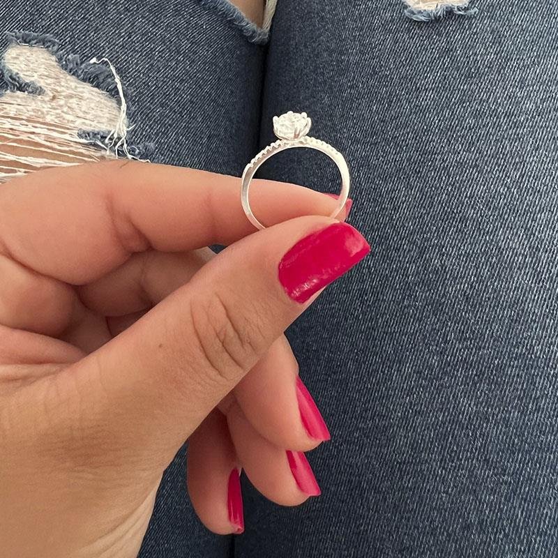 ANEL SOLITÁRIO CRAVEJADO