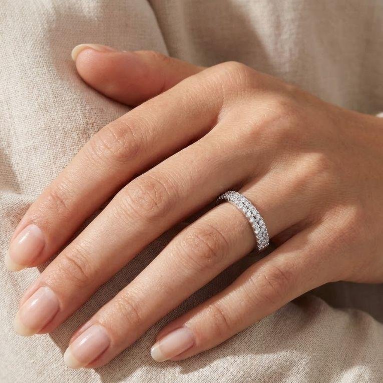 ANEL CRAVEJADO DE PRATA 925