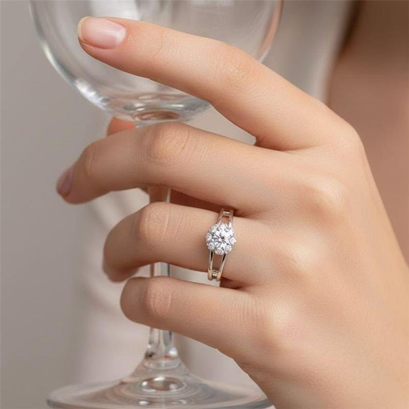 ANEL COM PEDRA DE PRATA 