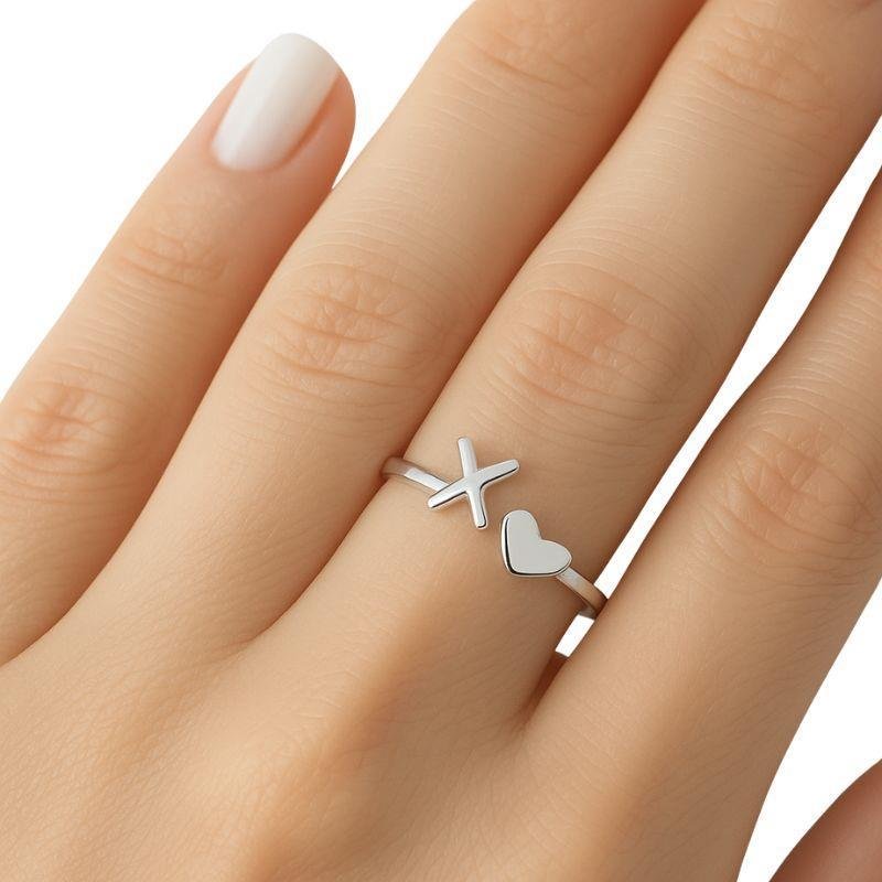 ANEL REGULÁVEL EM PRATA 925 COM LETRA E CORAÇÃO