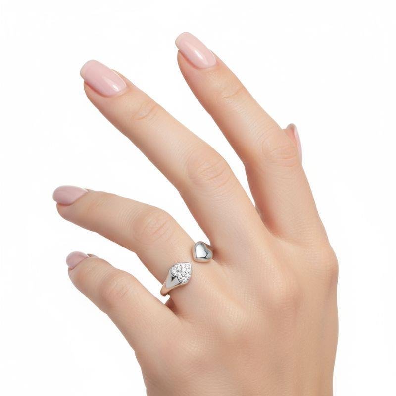 ANEL REGULAVEL COM CORAÇÕES E ZIRCÔNIAS