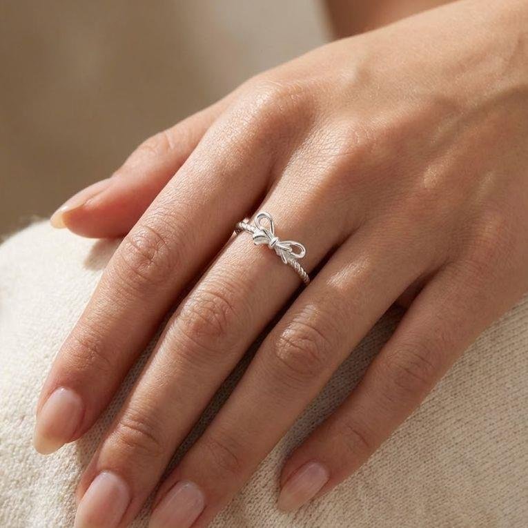 ANEL LAÇO TORCIDO DE PRATA 925