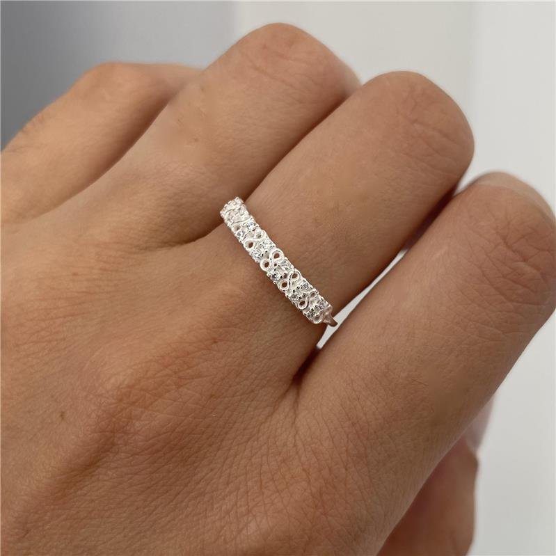 ANEL INFINITO COM ZIRCÔNIAS DE PRATA