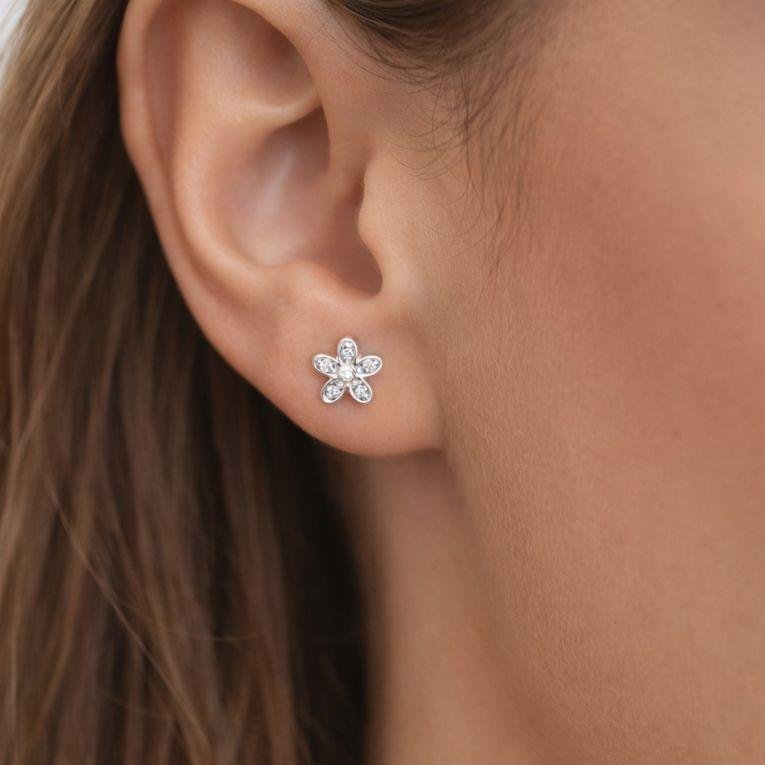 BRINCO FLOR COM ZIRCÔNIAS EM PRATA 925