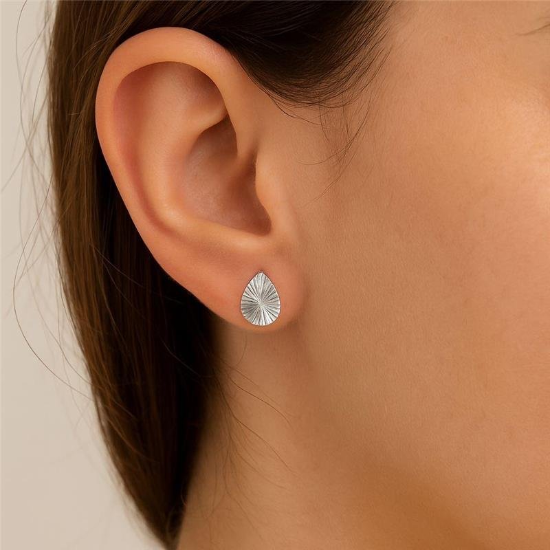 BRINCO GOTA COM TEXTURA EM PRATA 925 