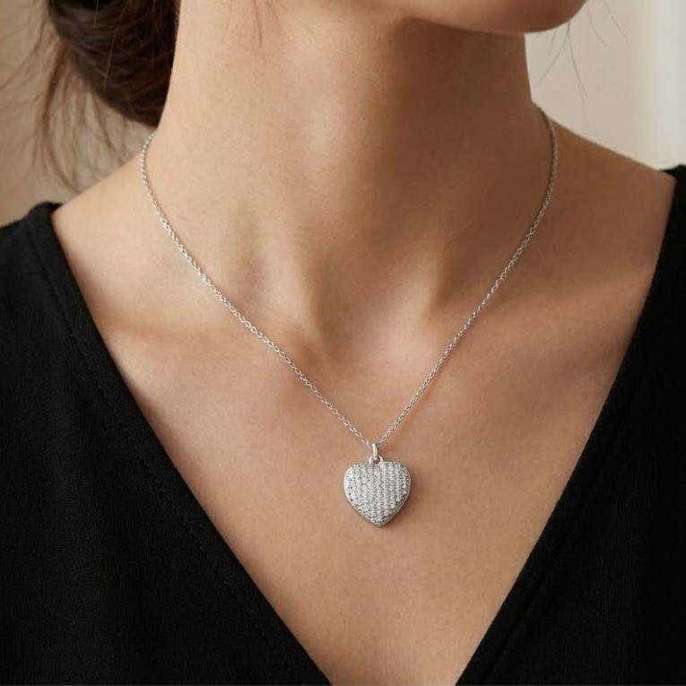 PINGENTE CORAÇÃO CRAVEJADO DE PRATA 925