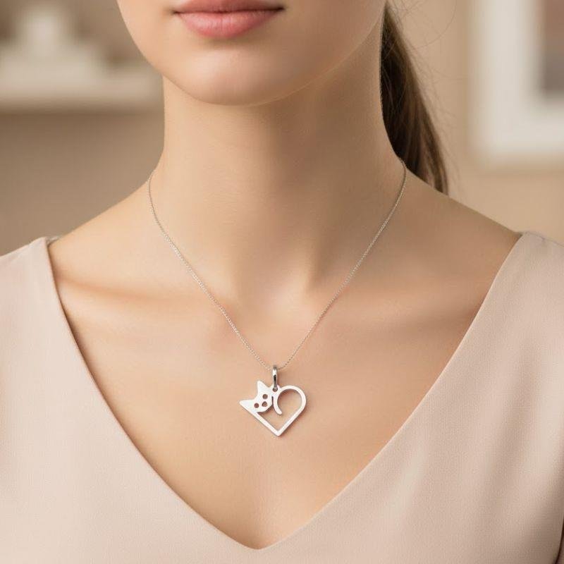 PINGENTE GATO COM CORAÇÃO EM PRATA 925