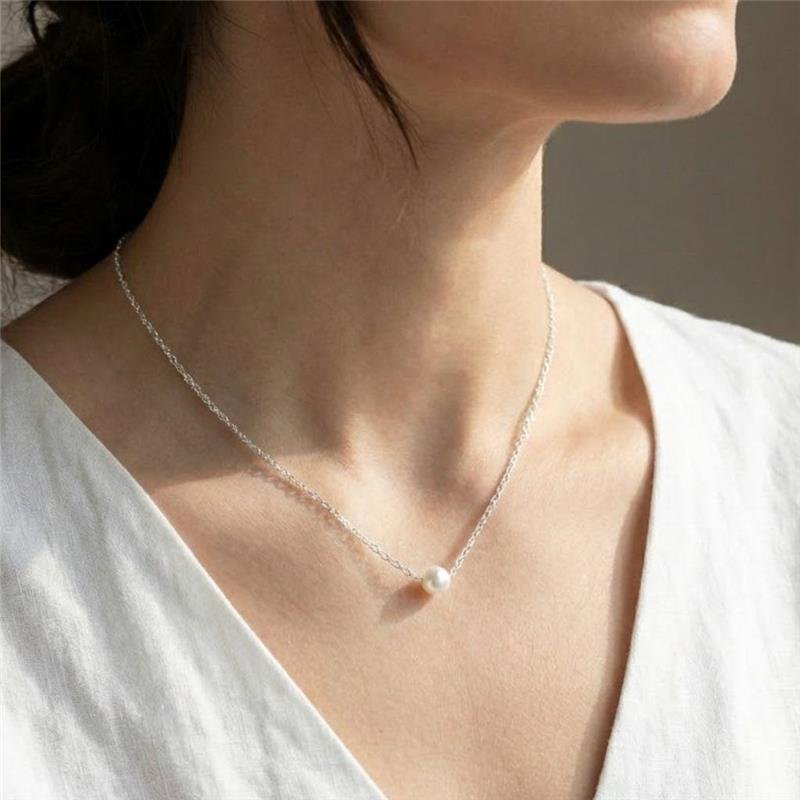 COLAR PÉROLA COM CORRENTE CARTIER EM PRATA 925