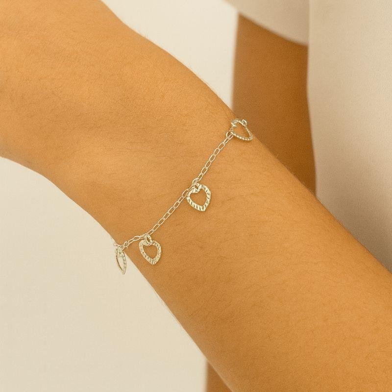 PULSEIRA DE CORAÇÃO TRABALHADO DE PRATA 925