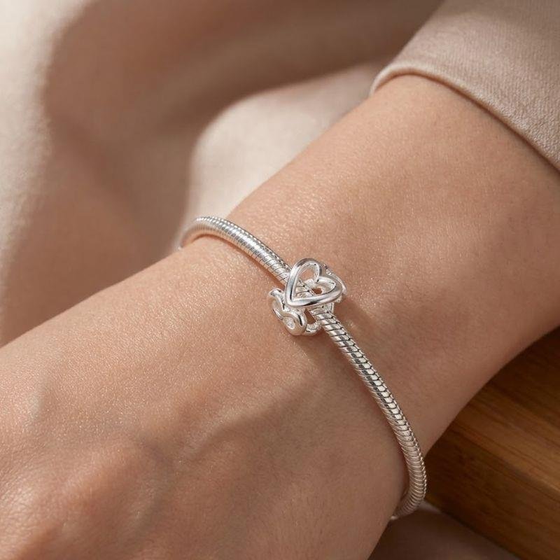 BERLOQUE CORAÇÕES ENTRELAÇADOS DE PRATA 925