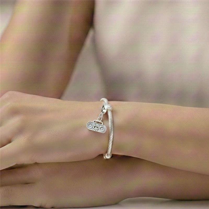 BERLOQUE RÁDIO RETRÔ EM PRATA 925